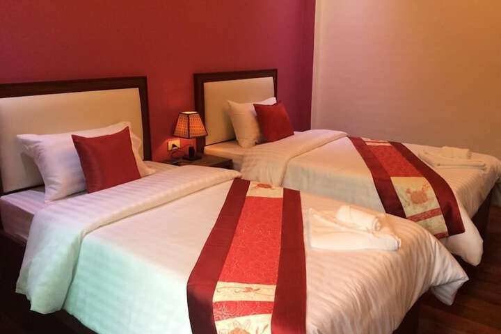 Room 4 of 23