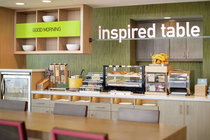 Breakfast/Coffee Service 35 of 44