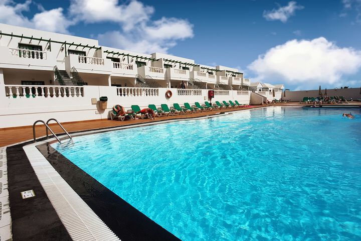 Pool Hotel