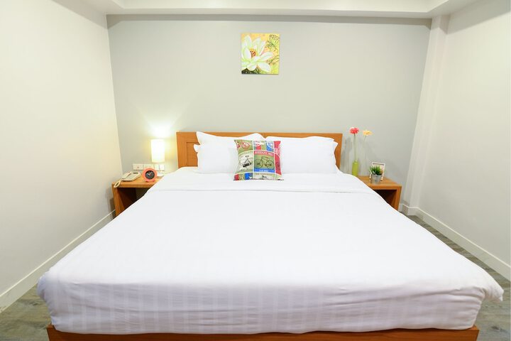 Room 7 of 30
