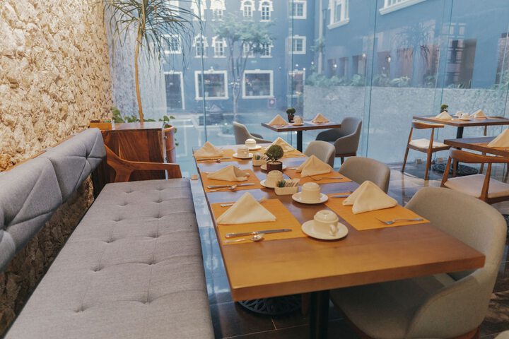 Dining 64 of 145