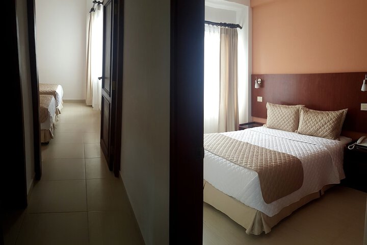 Room 17 of 122