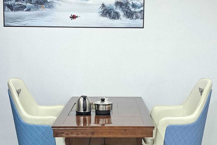 Room 26 of 32