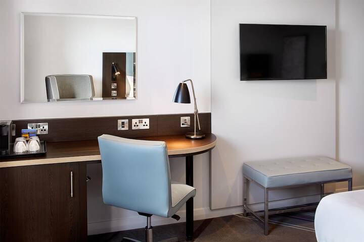 Room 8 of 29