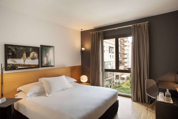 Room 28 of 159