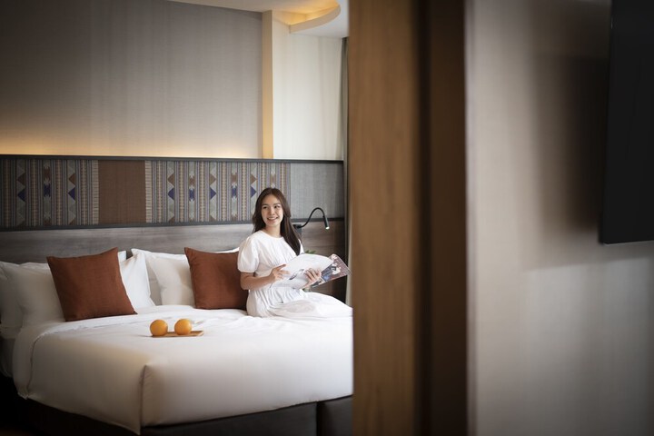 Room 8 of 42