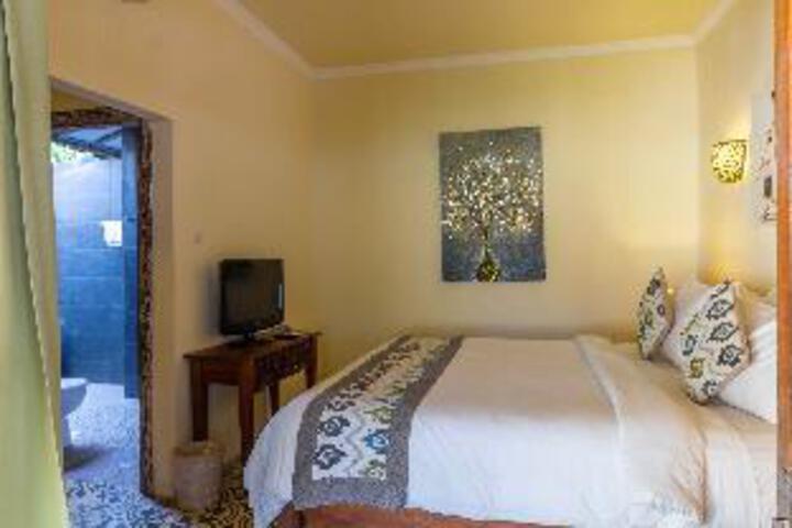 Room 13 of 23