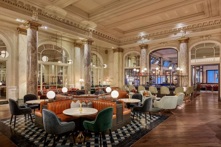 Entrance & Lobby