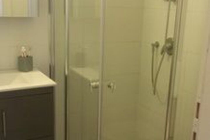 Room 10 of 81