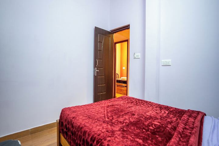 Room 8 of 17