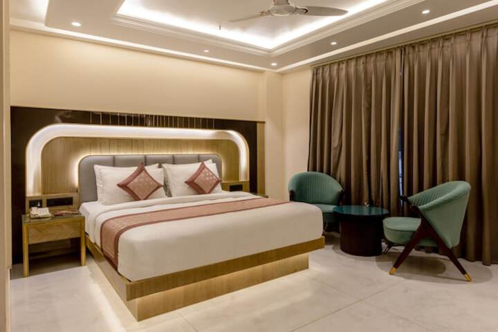 Room 44 of 75