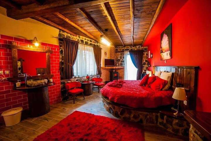 Room 15 of 41