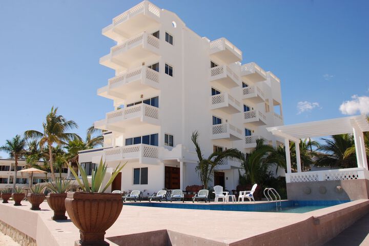 Hotel with Pool