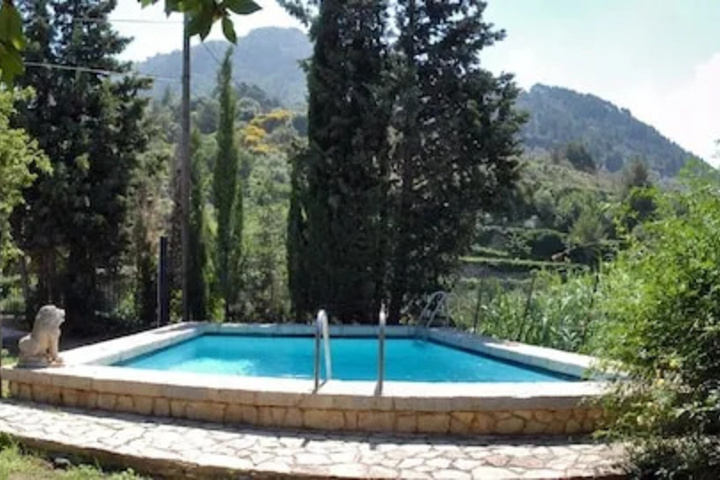 Pool 19 of 23
