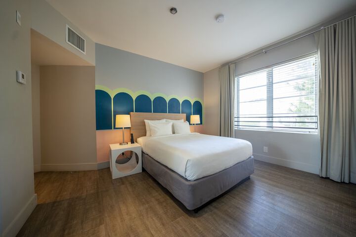 Room 50 of 118