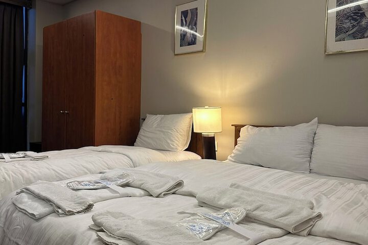Room 4 of 22
