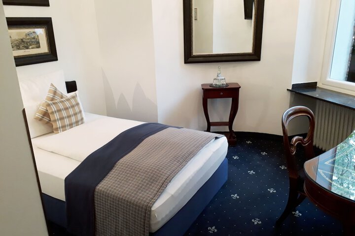 Room 34 of 57