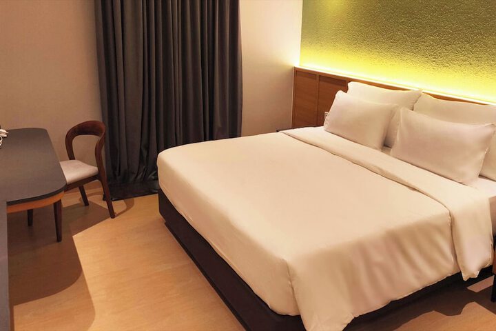 Room 3 of 6
