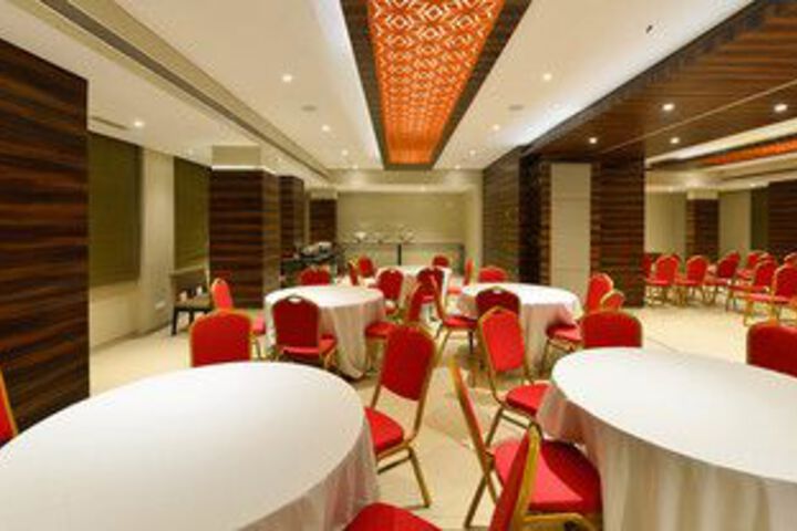 Ballroom/Hall 5 of 61