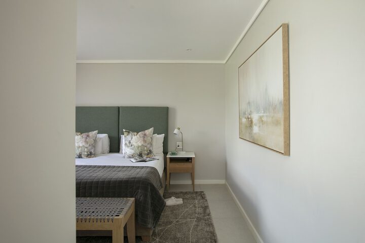 Room 2 of 40