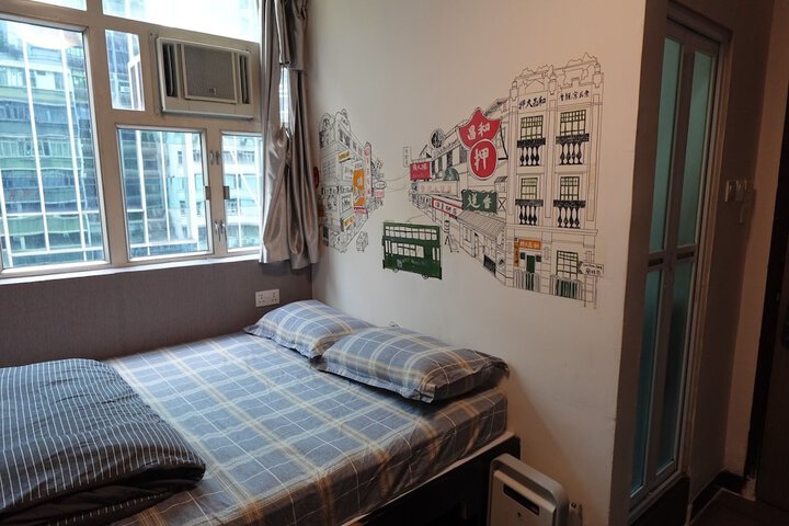 Room 16 of 31