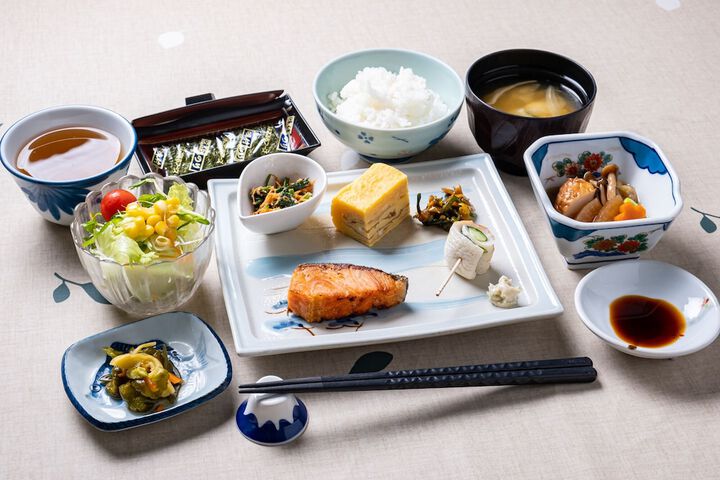 Dining 52 of 74