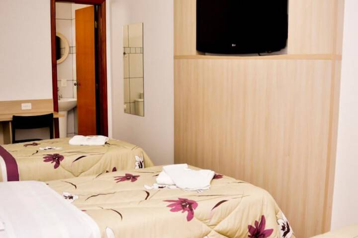 Room 19 of 37