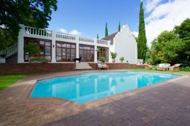 Pool 44 of 52