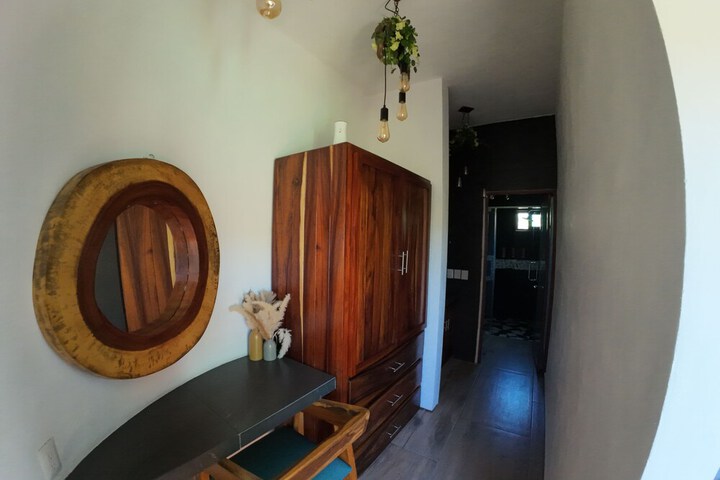 Room 5 of 62