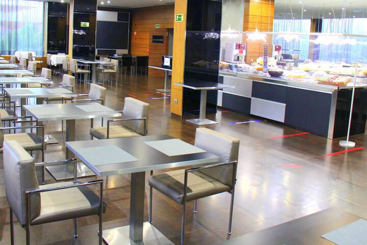 Dining Photos