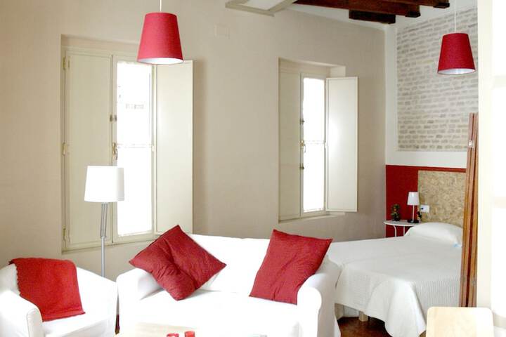 Room 12 of 39