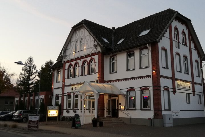 Exterior of Bennetts Restaurant & Hotel
