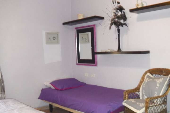 Room 15 of 33
