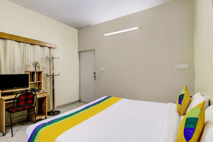 Room 15 of 51