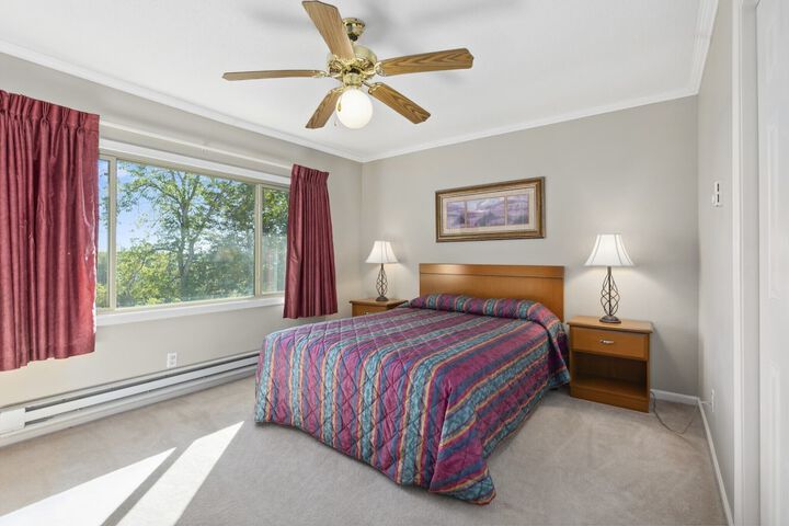 Room 3 of 40