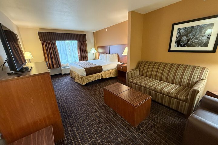 Room 6 of 22