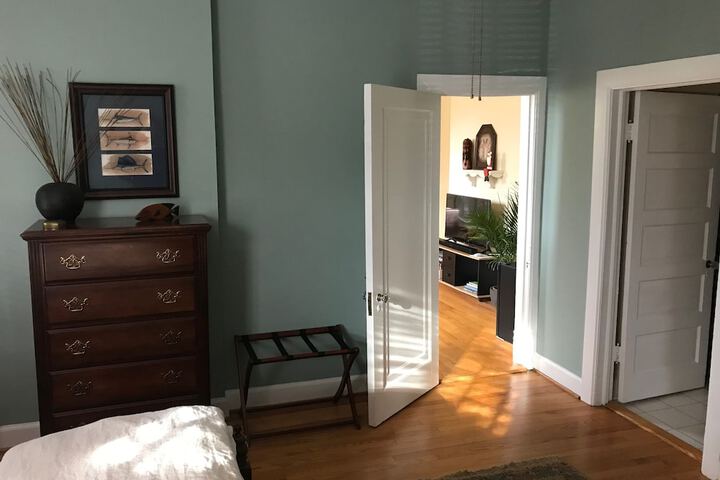 Room 4 of 23