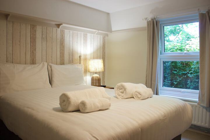 Room 10 of 55