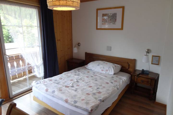 Room 4 of 51