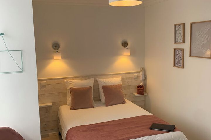 Room 11 of 39