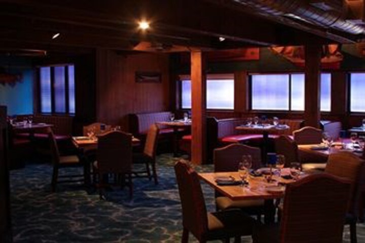 Dining 23 of 29