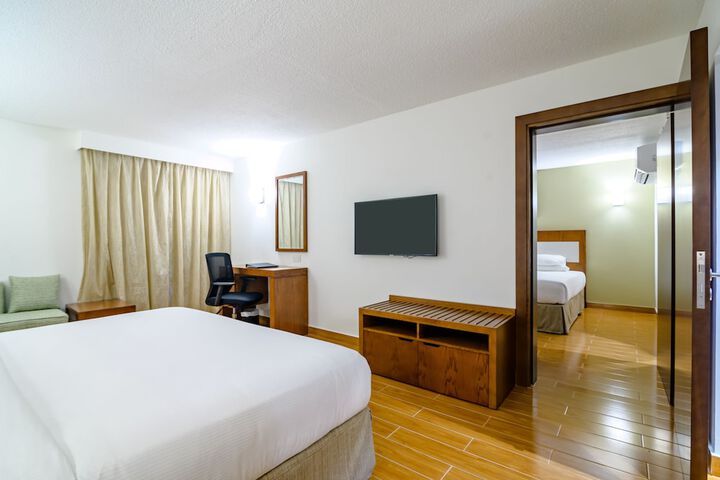 Room 6 of 64