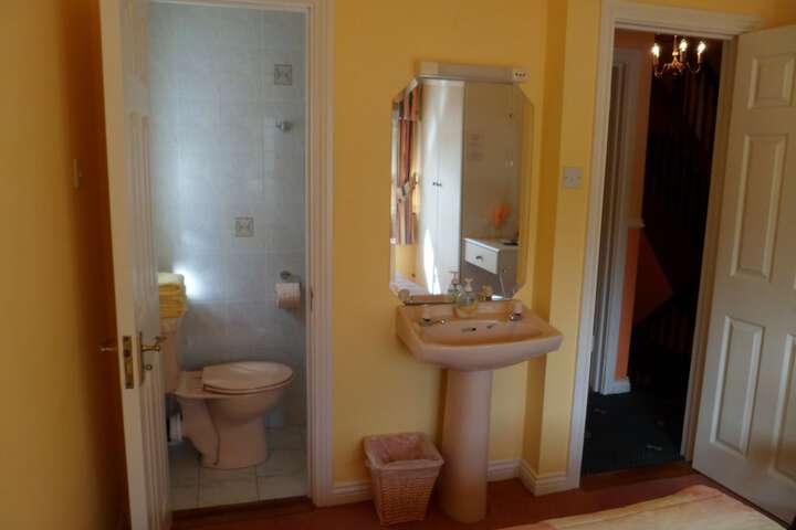 Room 21 of 28