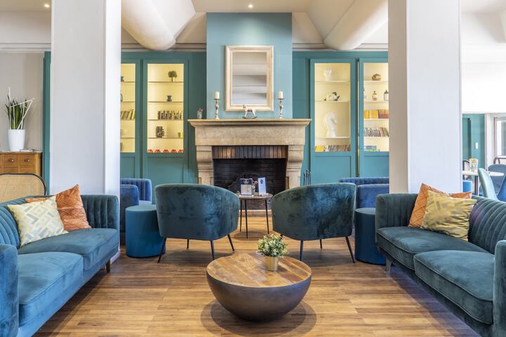 Hotel Lobby