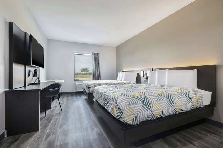 Room 10 of 23