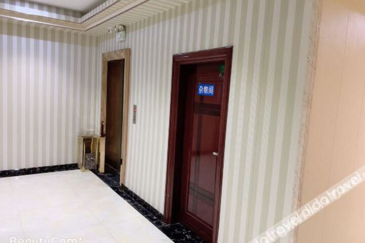 Hotel Interior 14 of 18