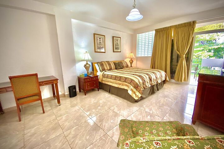 Room 4 of 39