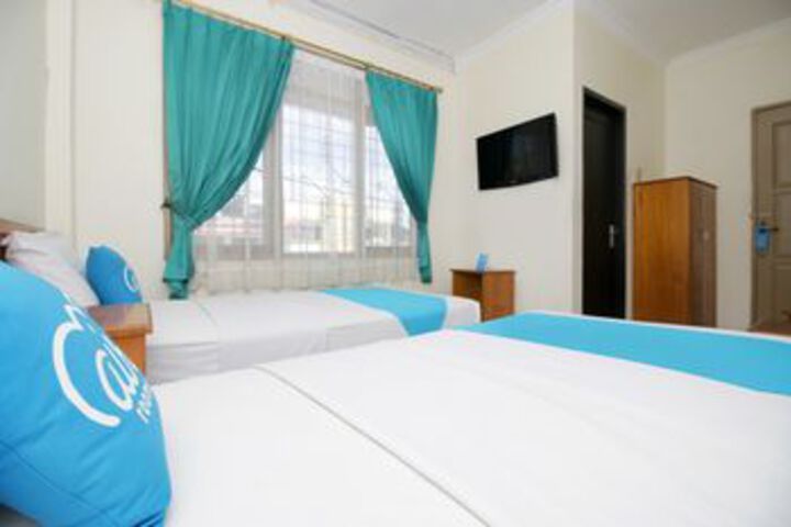 Room 13 of 27