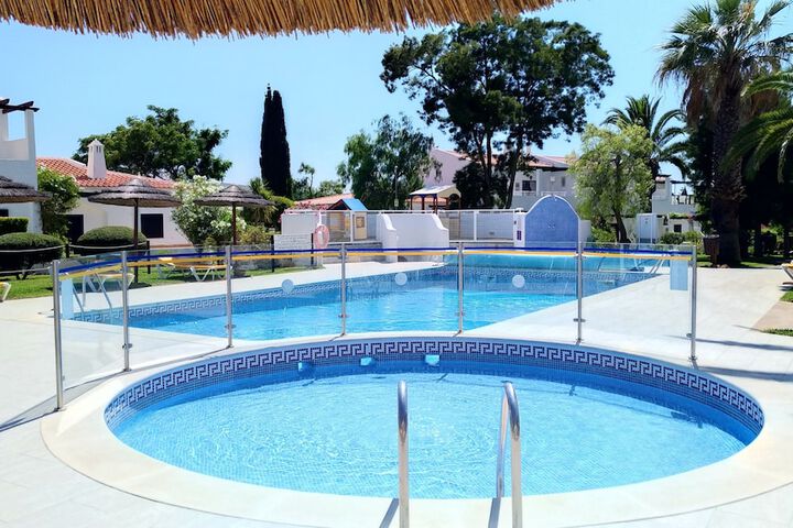 Pool 86 of 128