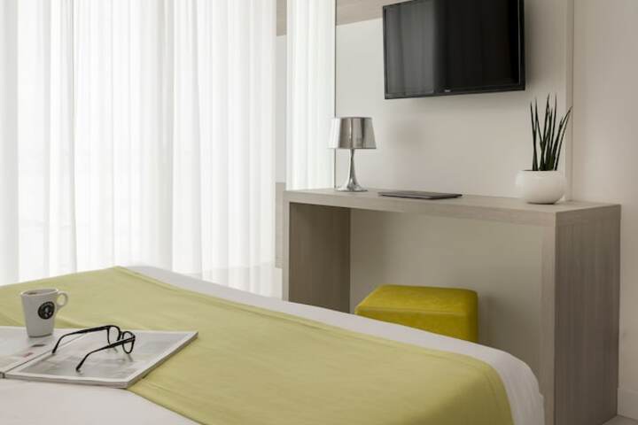 Room 15 of 125